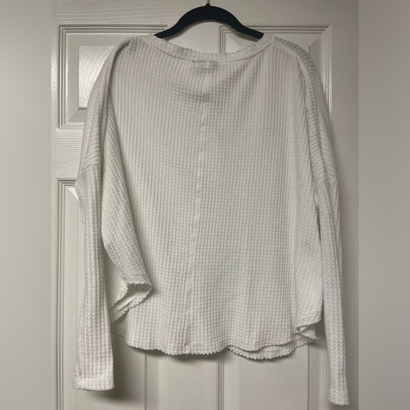 Urban Outfitters UO Out From Under Jojo Thermal Knit Oversized Top Size XS - Picture 4 of 7